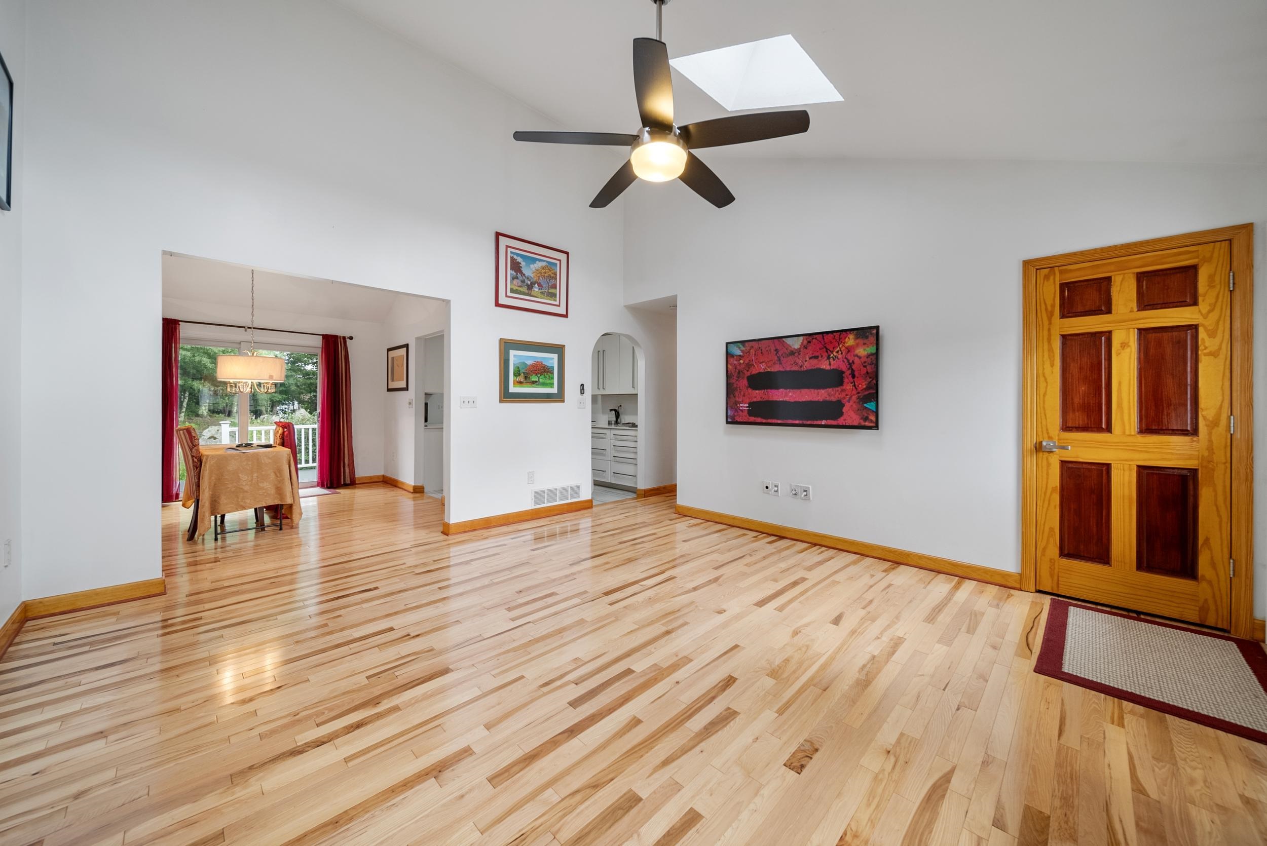 24 Gosselin Road Nashua, NH 03062 - Photo 36 of 40 Gallery Image 36