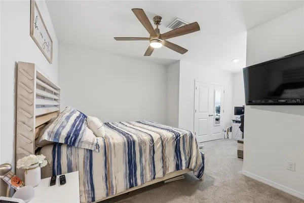 $2,200 | 32992 Major Oak Drive, Wesley Chapel, FL 33545