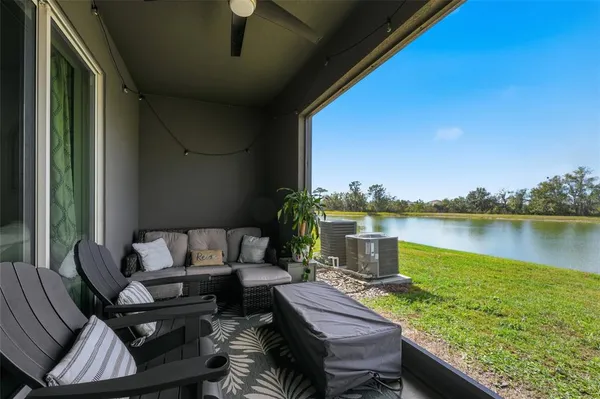 $2,200 | 32992 Major Oak Drive, Wesley Chapel, FL 33545