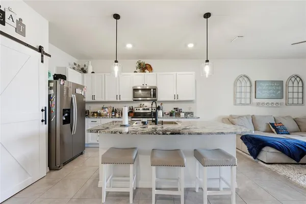 $2,200 | 32992 Major Oak Drive, Wesley Chapel, FL 33545