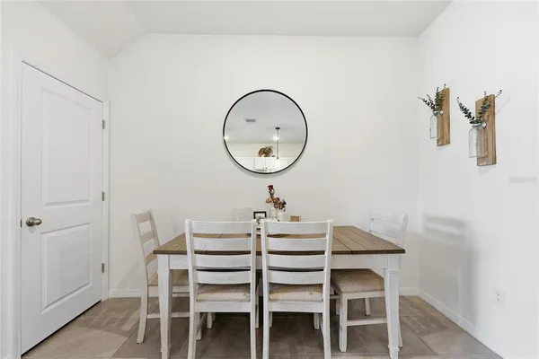 $2,200 | 32992 Major Oak Drive, Wesley Chapel, FL 33545