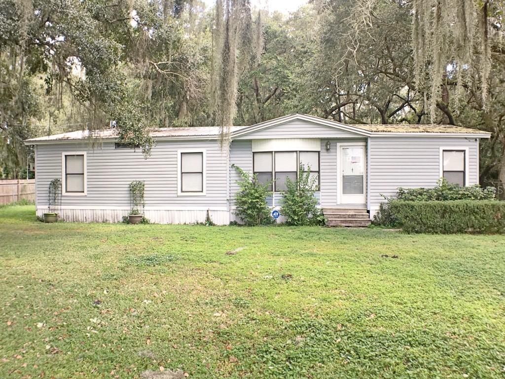 1122 South Wiggins Road Plant City, FL 33566 - Photo 1 of 1 Gallery Image 1