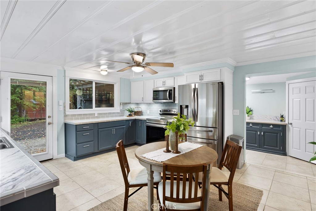 749 Hurleton Road Oroville, CA 95966 - Photo 8 of 58