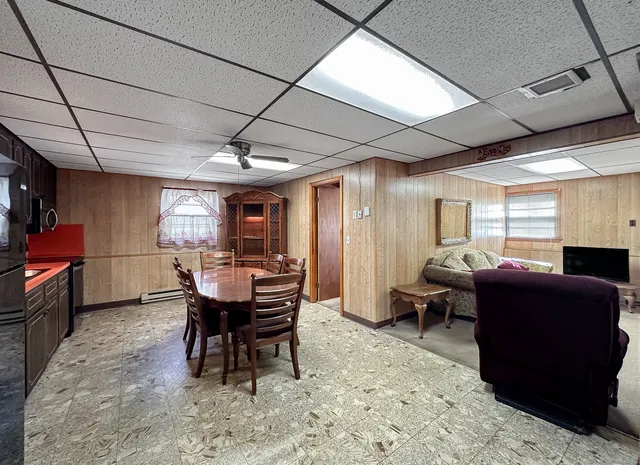 a view of a livingroom with furniture