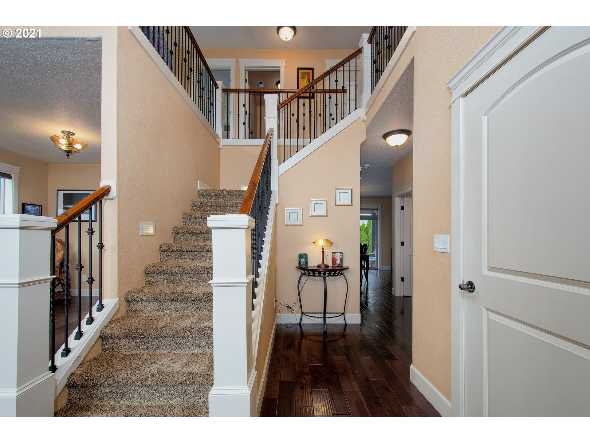 1122 North 8th Way Ridgefield, WA 98642 - Photo 2 of 29