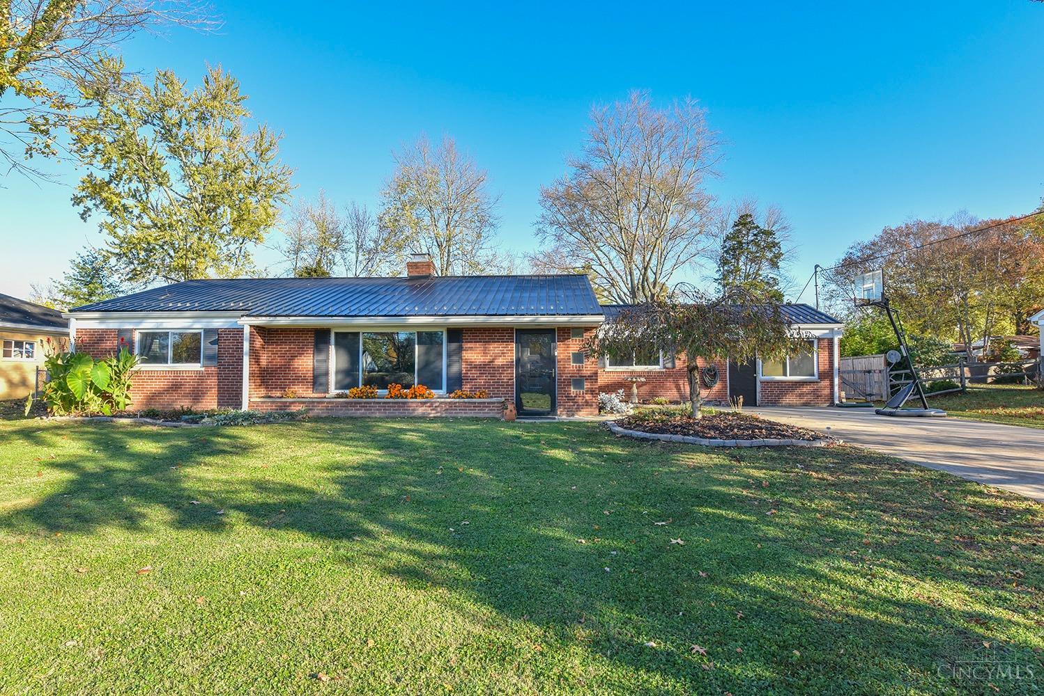6250 Thole Road Cincinnati, OH 45230 - Photo 1 of 27