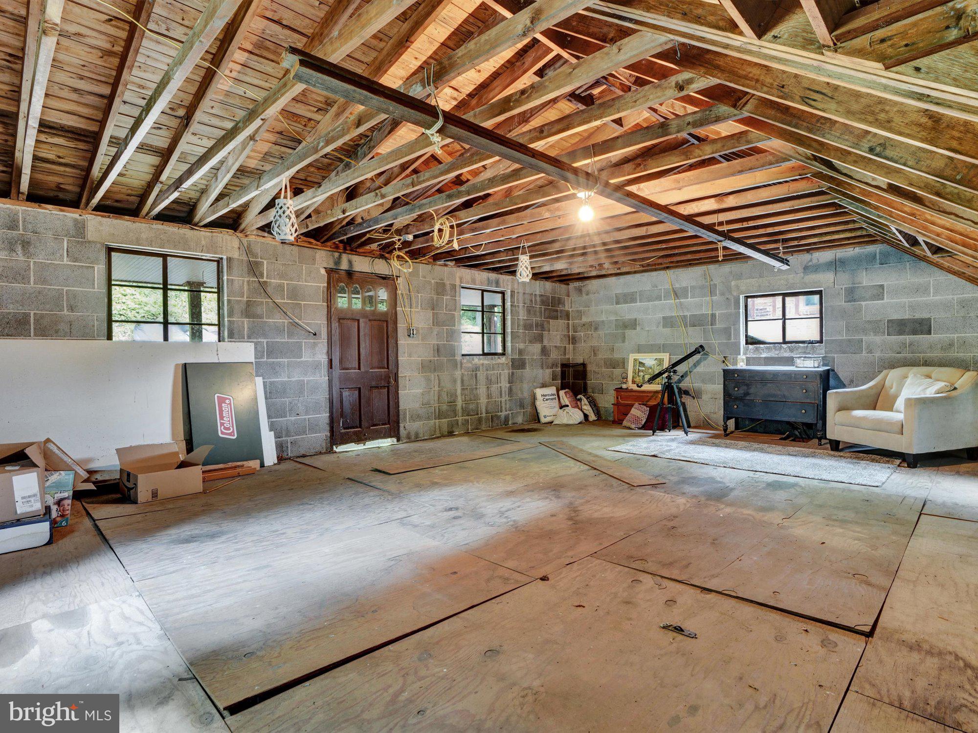 663 Point Road Wernersville, PA 19565 - Photo 29 of 31 Gallery Image 29
