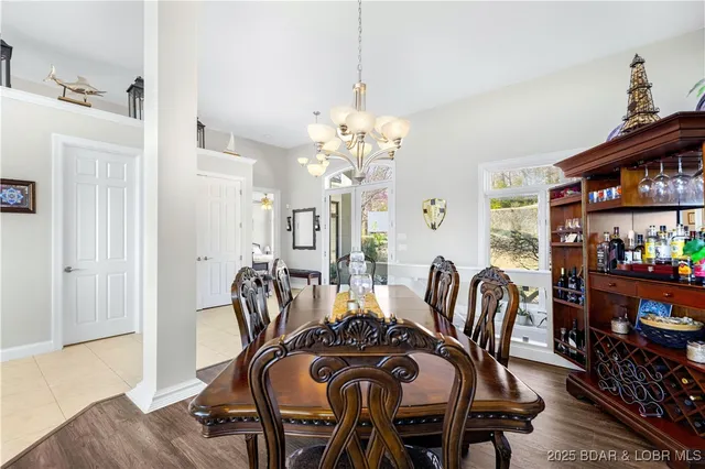 $1,150,000 | 820 Palisades Drive, Four Seasons, MO 65049