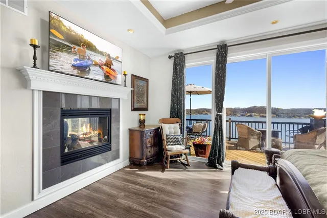 $1,150,000 | 820 Palisades Drive, Four Seasons, MO 65049