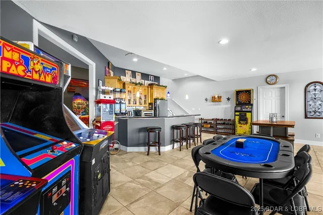 $1,150,000 | 820 Palisades Drive, Four Seasons, MO 65049