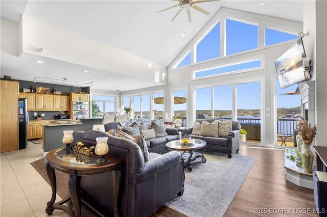 $1,150,000 | 820 Palisades Drive, Four Seasons, MO 65049