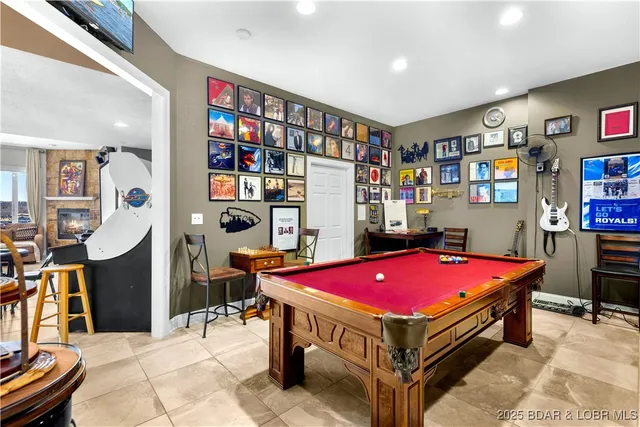 $1,150,000 | 820 Palisades Drive, Four Seasons, MO 65049