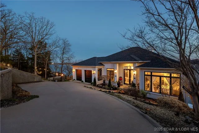 $1,150,000 | 820 Palisades Drive, Four Seasons, MO 65049