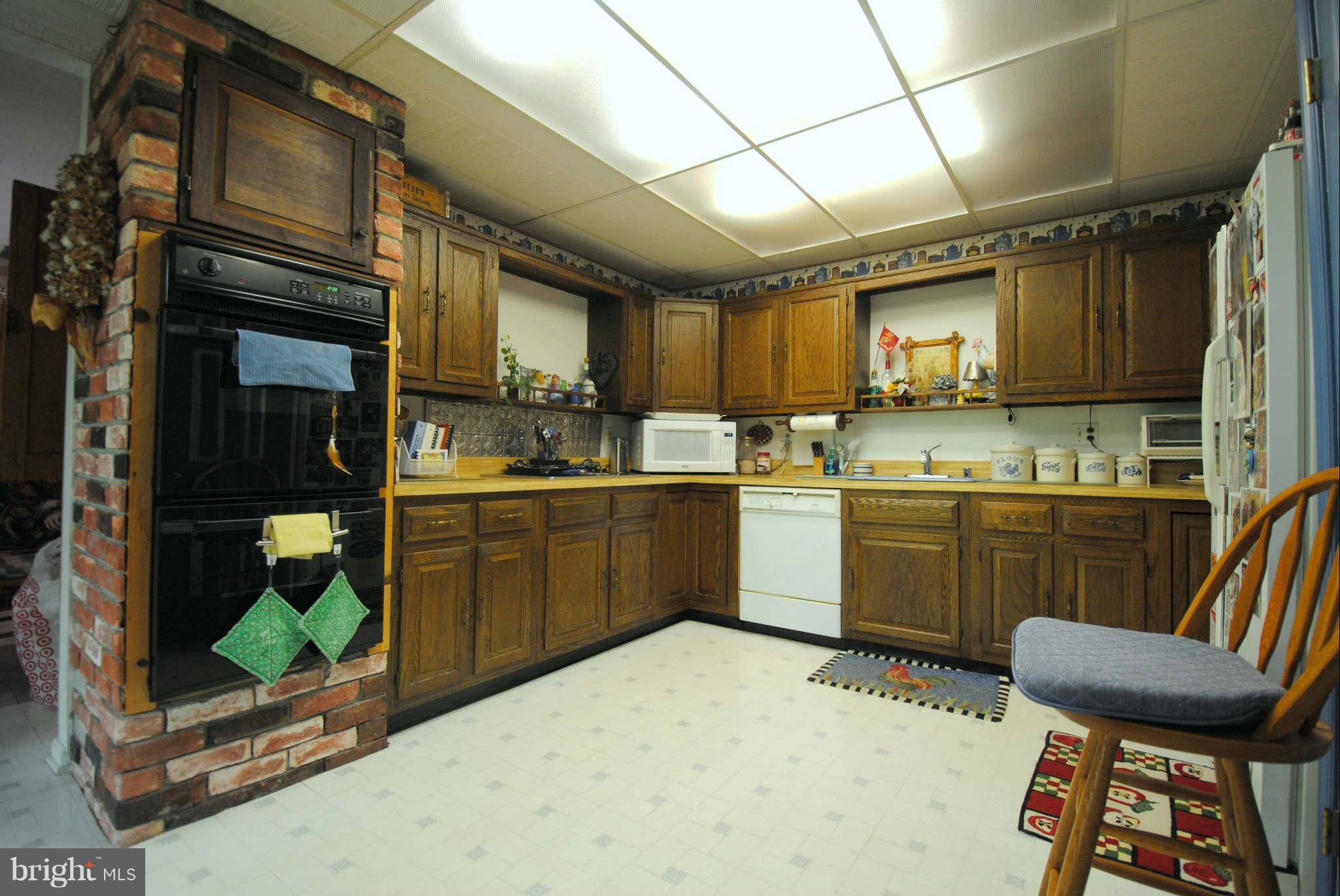 2120 Johns Hopkins Road Crofton, MD 21114 - Photo 16 of 30 Kitchen