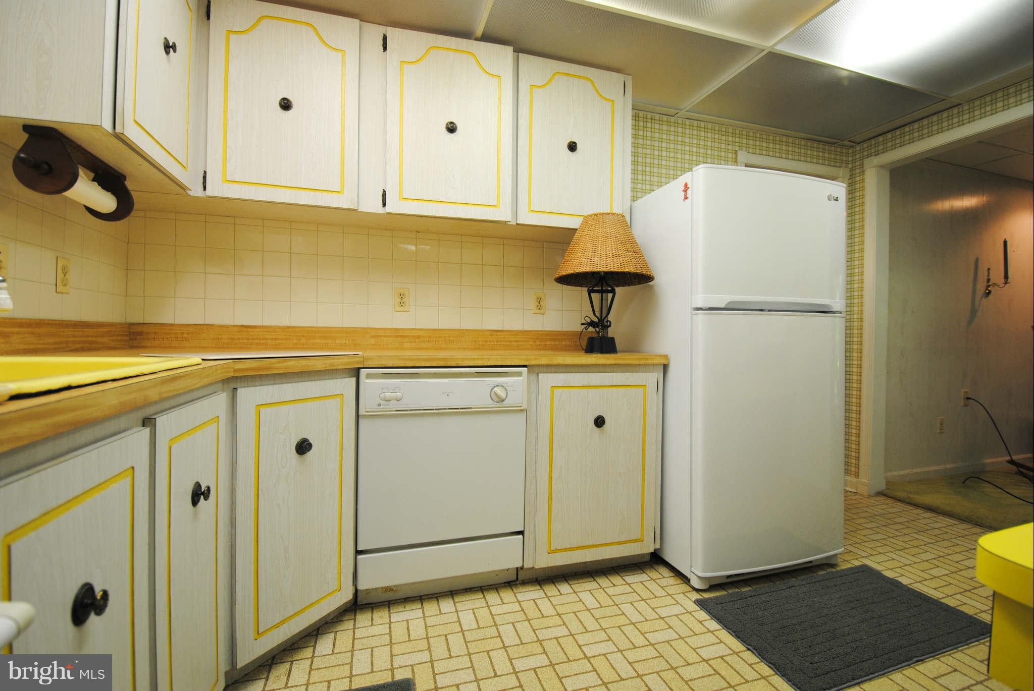 2120 Johns Hopkins Road Crofton, MD 21114 - Photo 27 of 30 Kitchen