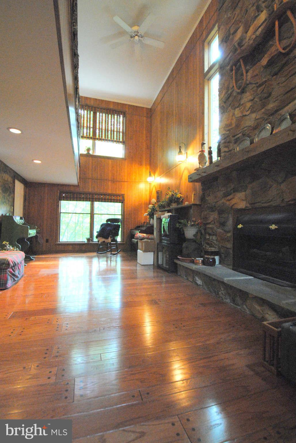 2120 Johns Hopkins Road Crofton, MD 21114 - Photo 7 of 30 Family Room