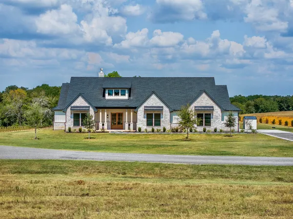 $915,000 | 10343 Sunny Mdw Drive, Chappell Hill, TX 77426