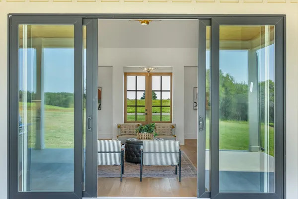 $915,000 | 10343 Sunny Mdw Drive, Chappell Hill, TX 77426