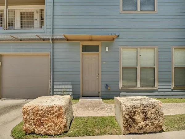 $1,500 | 1201 Grove Boulevard, Unit 1701, Austin, TX 78741