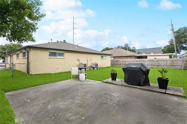 $2,200 | 312 14th Street, New Orleans, LA 70124