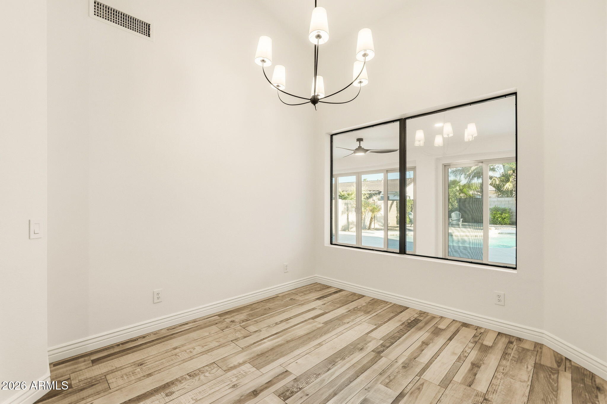 13129 West Granada Road Goodyear, AZ 85395 - Photo 6 of 73 ListerPros_010