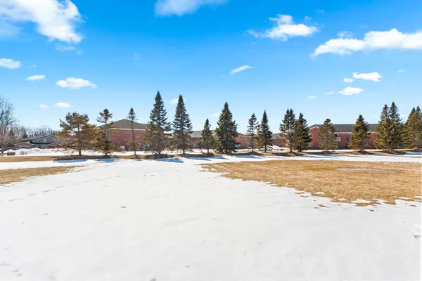 $514,900 | 118 East River Drive, De Pere, WI 54115