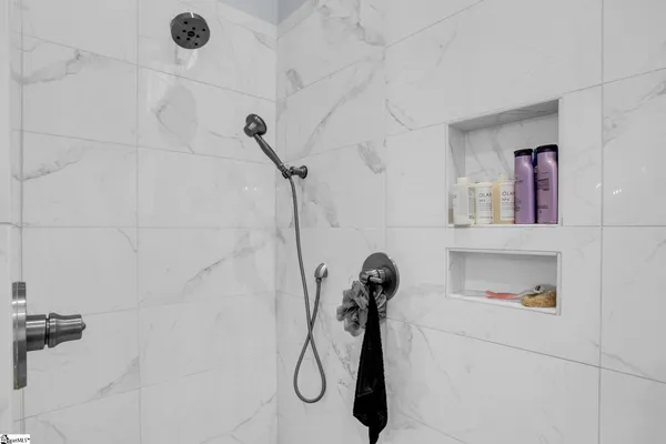 $575,000 | 109 East Hypericum Lane, Greenville, SC 29615