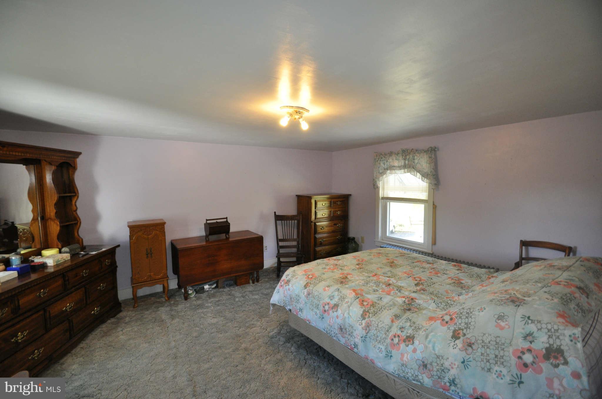 213 North Clear Ridge Road Union Bridge, MD 21791 - Photo 9 of 17 ROOM FOR YOUR LARGE BEDROOM FURNITURE