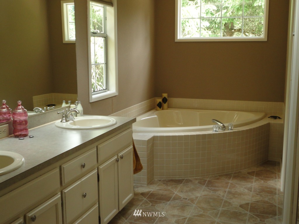 22226 Paradise Lake Road Snohomish, WA 98296 - Photo 11 of 15
