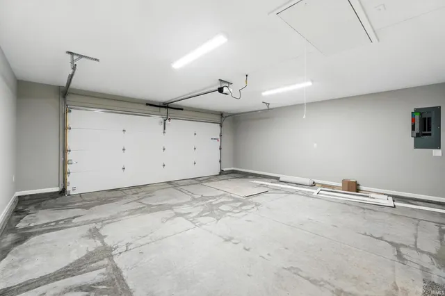 $339,900 | 5091 Sickle Cove, Fort Wayne, IN 46818