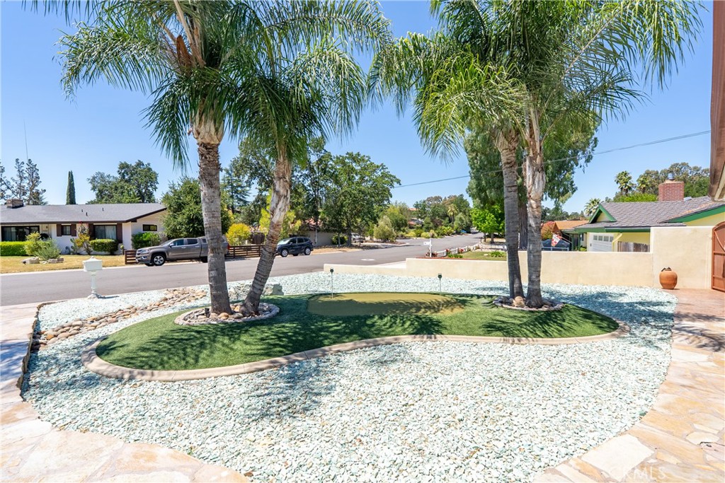 1002 Par Avenue Paso Robles, CA 93446 - Photo 53 of 59 a view of a park with palm trees