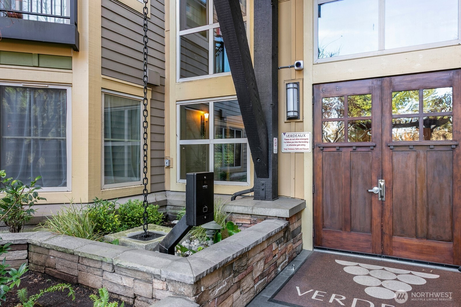 15730 116th Avenue Northeast, Unit 107 Bothell, WA 98011 - Photo 2 of 30