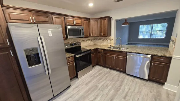 $2,500 | 13105 Belhaven Court, Unit 17, Wellington, FL 33414