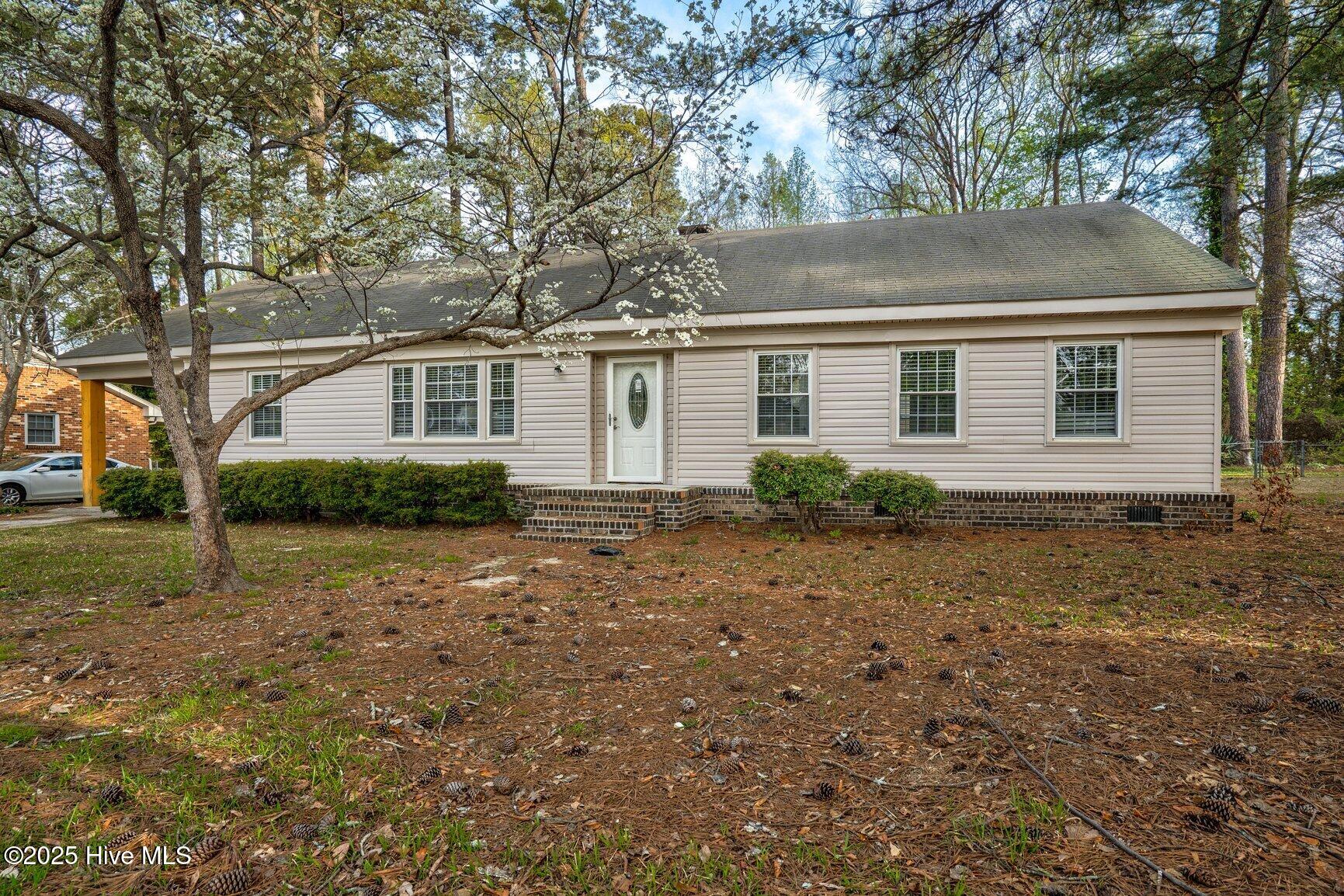 1906 Cres Drive West Wilson, NC 27893 - Photo 2 of 27 002-1906CrescentDriveWest-Wilson-NC-2789