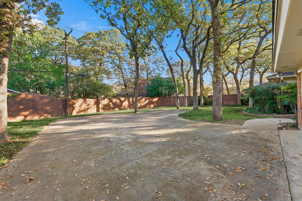 2505 Oak Manor Court Arlington, TX 76012 - Photo 22 of 23