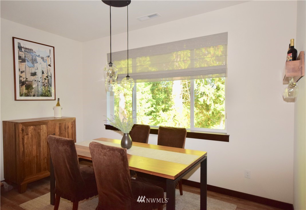 17829 3rd Avenue Southeast Bothell, WA 98012 - Photo 11 of 39