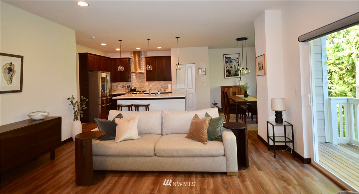 17829 3rd Avenue Southeast Bothell, WA 98012 - Photo 13 of 39