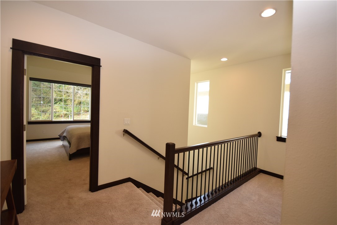 17829 3rd Avenue Southeast Bothell, WA 98012 - Photo 20 of 39