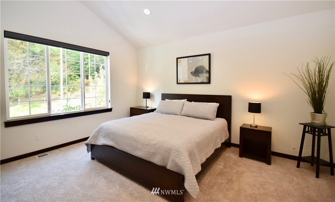 17829 3rd Avenue Southeast Bothell, WA 98012 - Photo 23 of 39