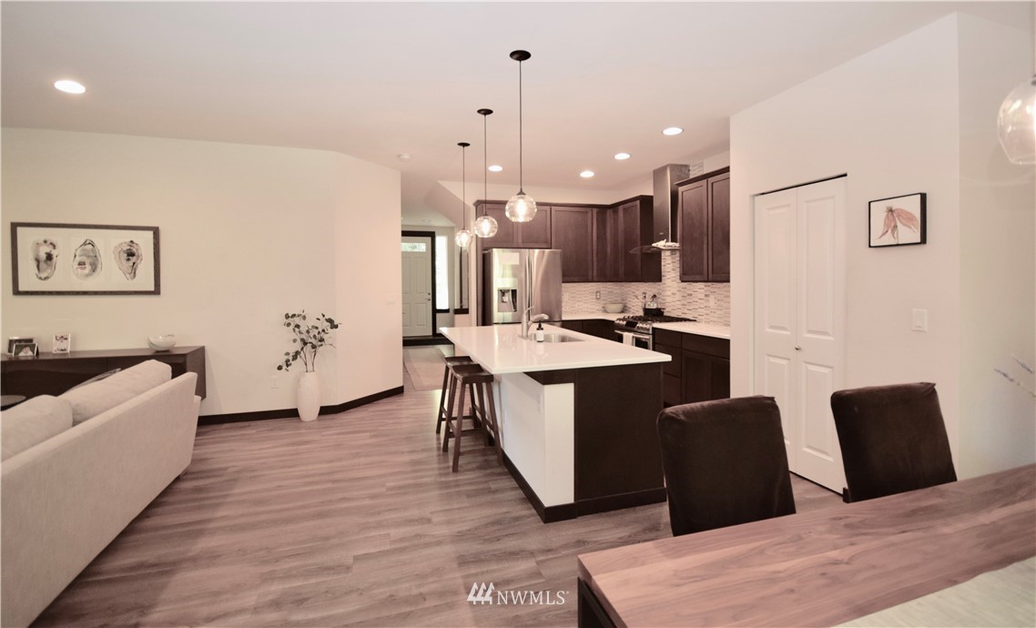 17829 3rd Avenue Southeast Bothell, WA 98012 - Photo 5 of 39