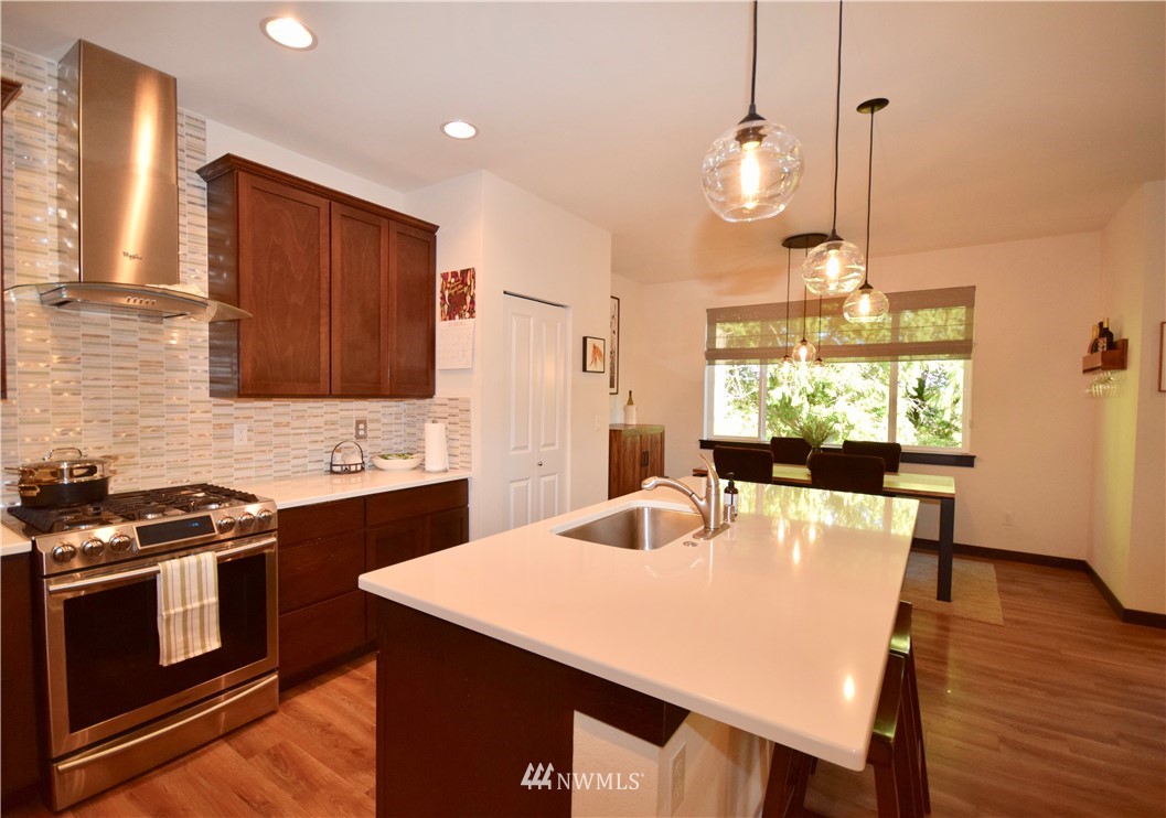 17829 3rd Avenue Southeast Bothell, WA 98012 - Photo 8 of 39