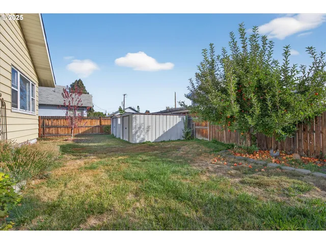 $275,000 | 2860 College Street, Baker City, OR 97814