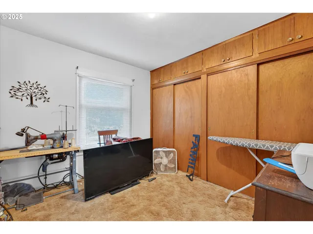 $275,000 | 2860 College Street, Baker City, OR 97814