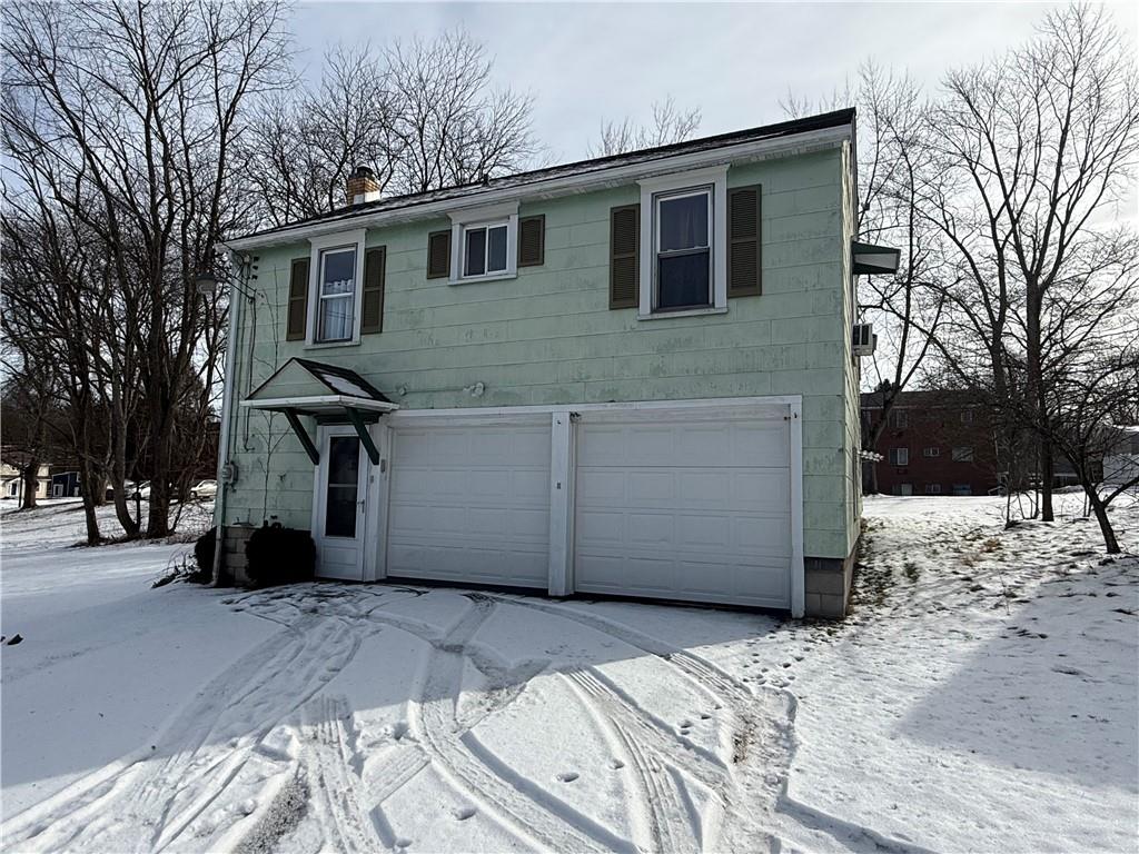 2703 20th St Extension Beaver Falls, PA 15010 - Photo 2 of 21