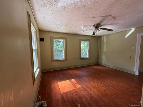 $319,900 | 3968 Old Crompond Road, Cortlandt Manor, NY 10567