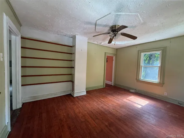 $319,900 | 3968 Old Crompond Road, Cortlandt Manor, NY 10567