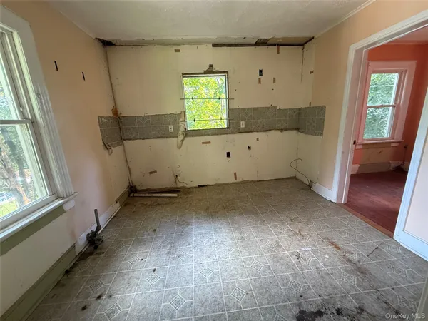 $319,900 | 3968 Old Crompond Road, Cortlandt Manor, NY 10567