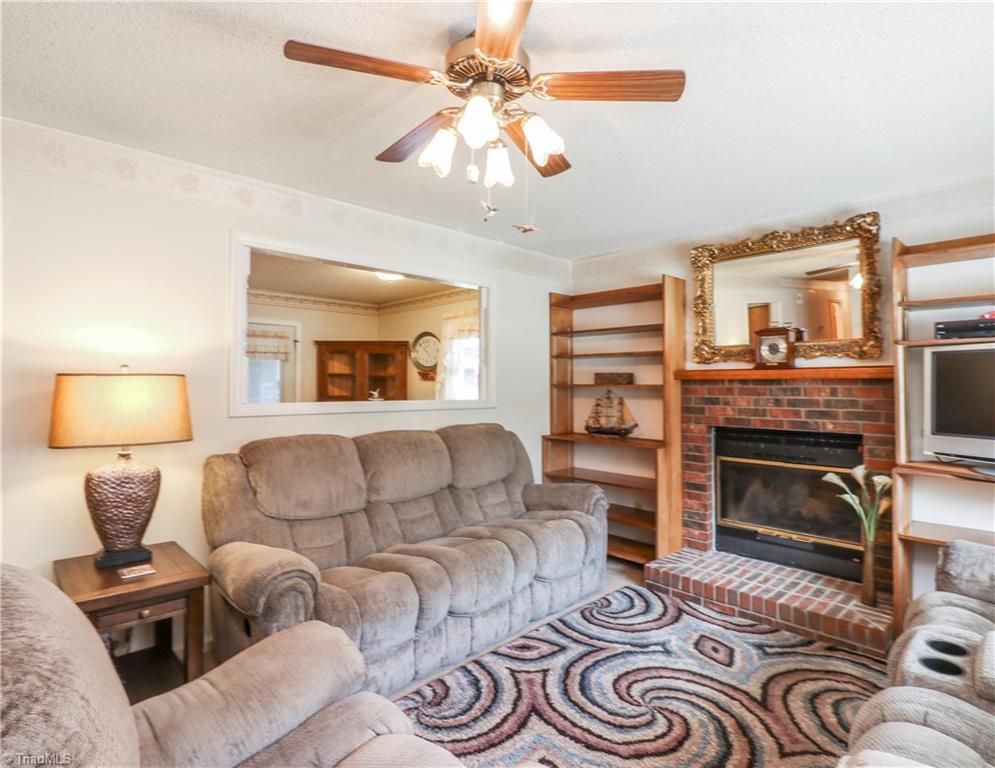 6804 Thurber Road Randleman, NC 27317 - Photo 5 of 26
