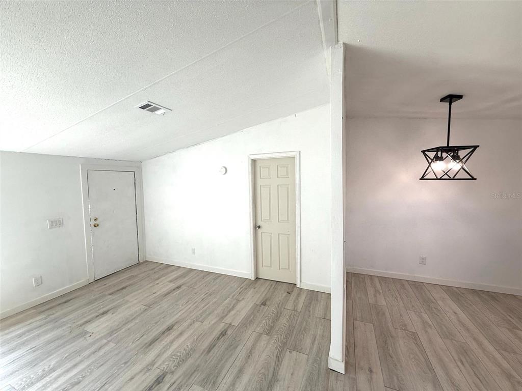 9485 Rousseau Street Webster, FL 33597 - Photo 4 of 18 Gallery Image 4