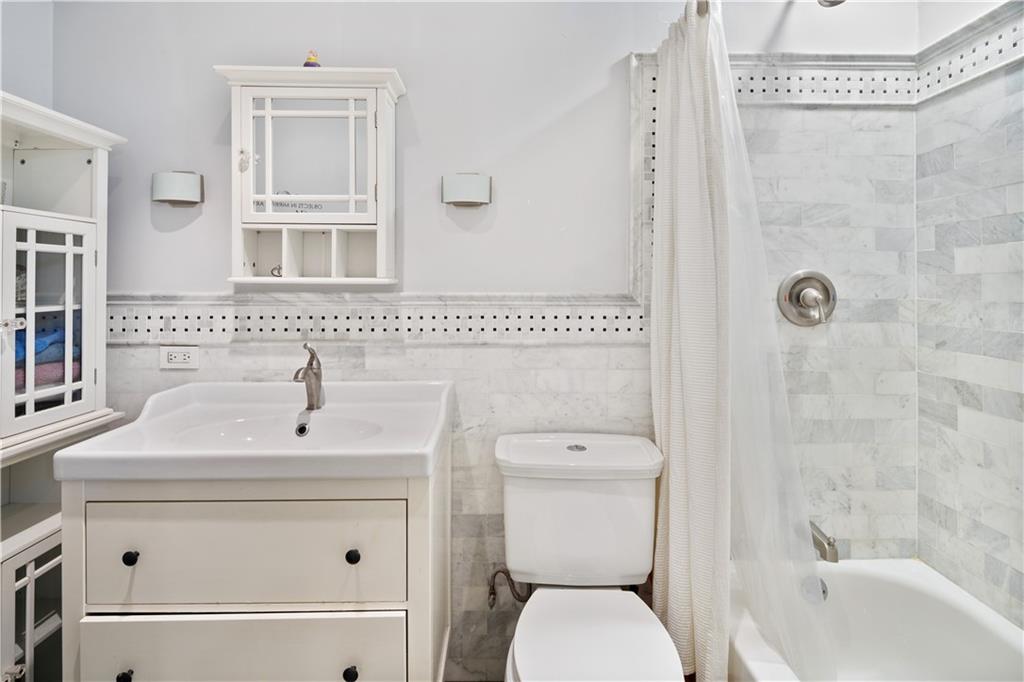 412 73rd Street Brooklyn, NY 11209 - Photo 11 of 38